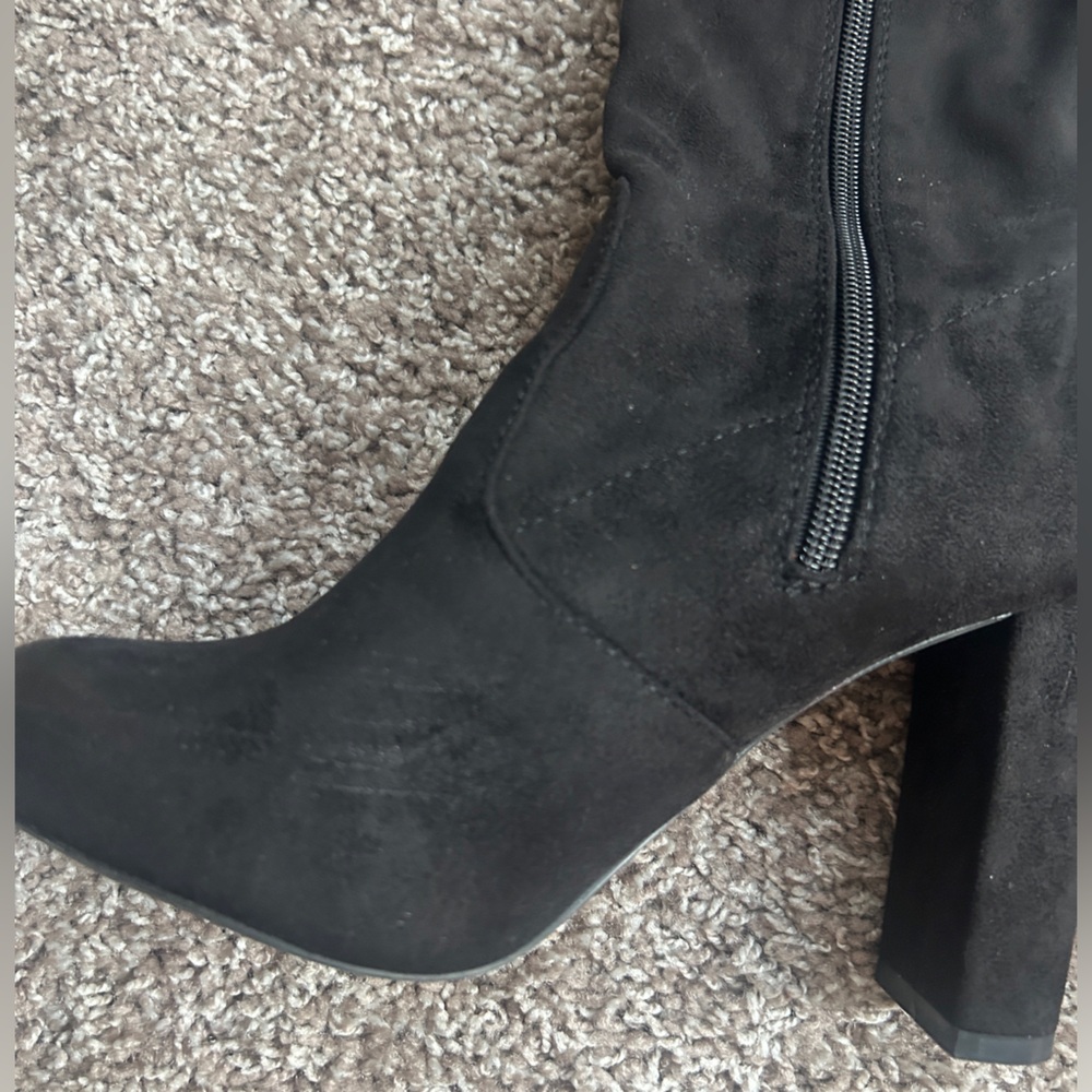 🍂Lulu's Boots🍂 - Picture 3 of 16